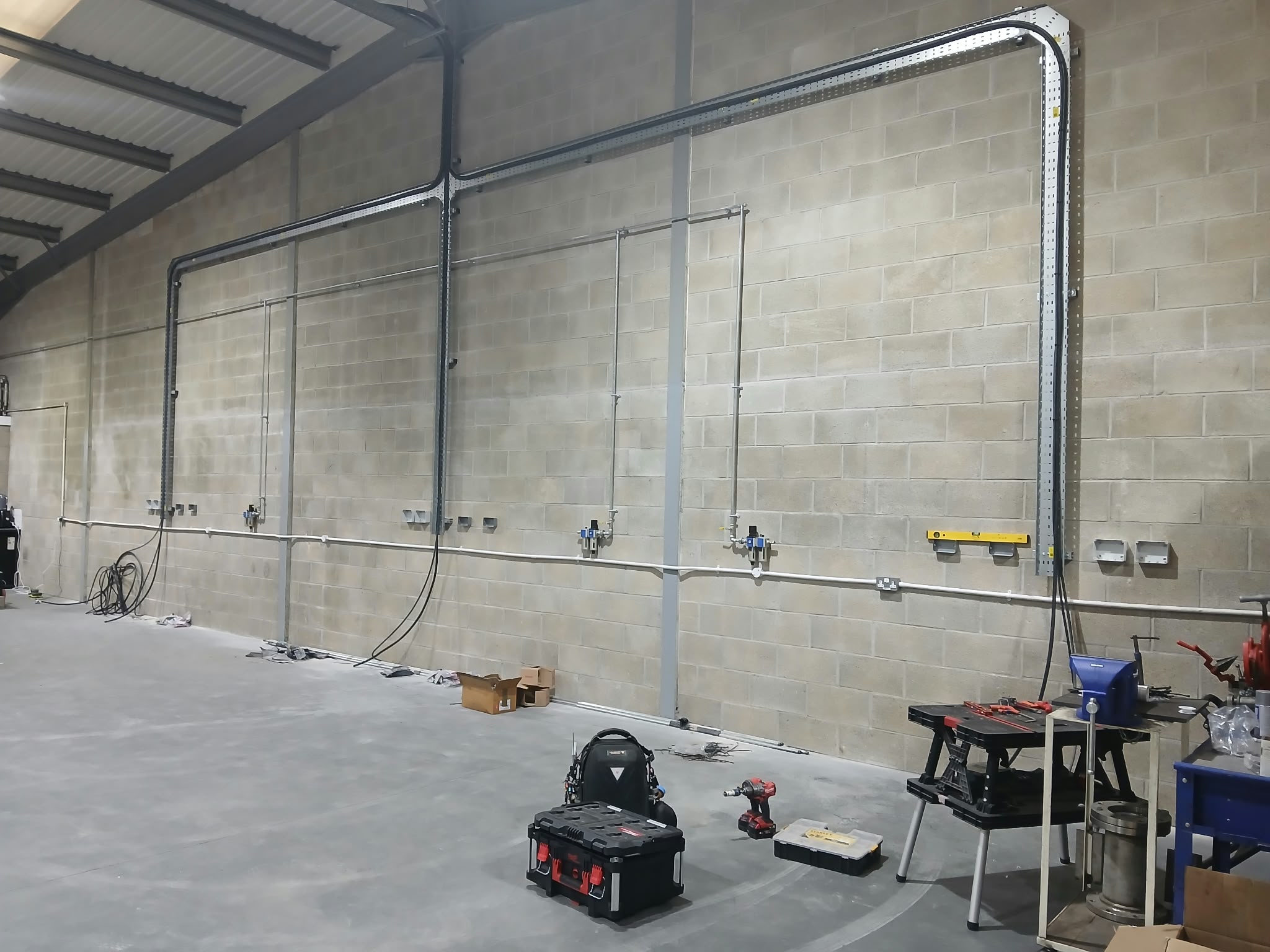 Industrial electrical installation by Maxim